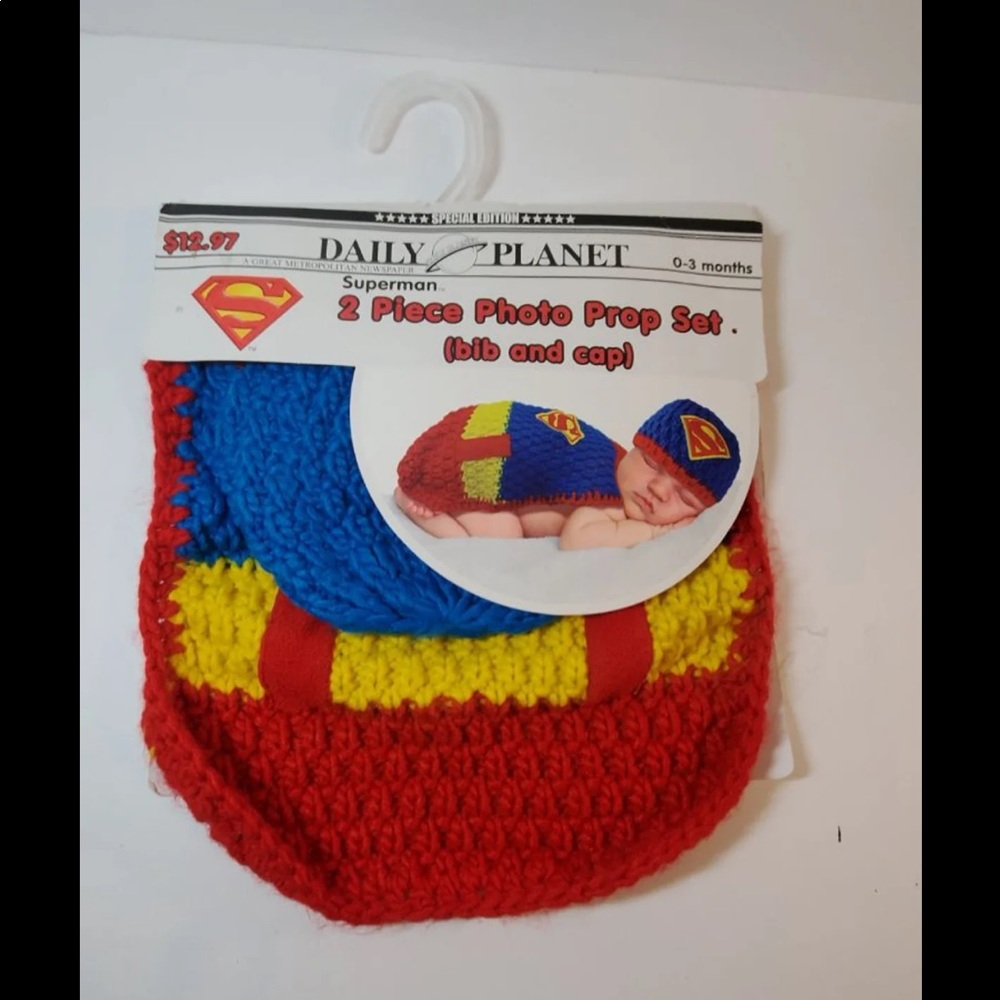 Superman 2 Piece Photo Prop Set for Baby 0-3 mns
